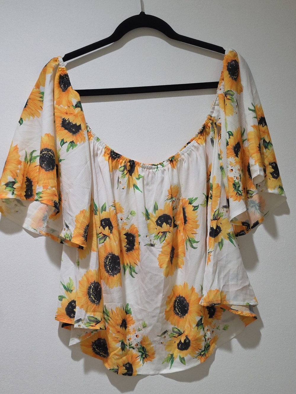 Sunflower Print Off-Shoulder Flutter Blouse - White & Yellow
